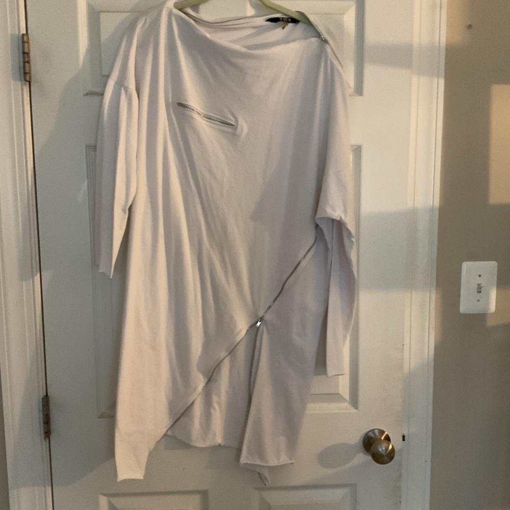 Women’s Asymmetric Zip-Detail Long Sleeve Top - White